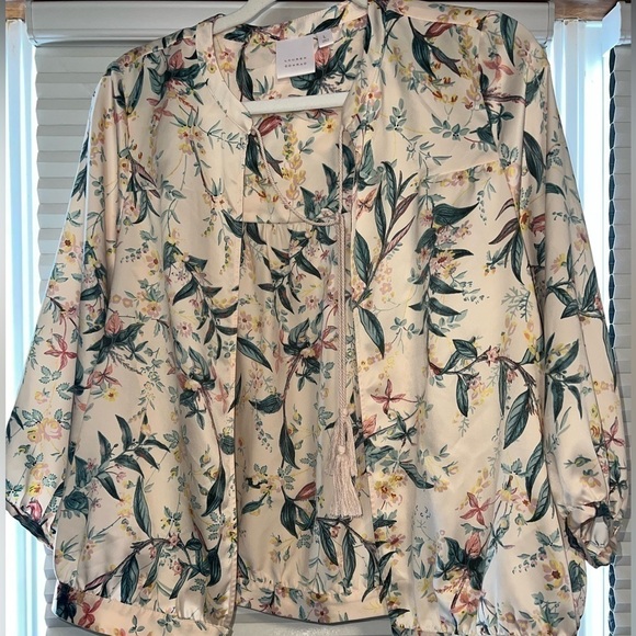 LIGHT weight jacket/cover up - Picture 2 of 4